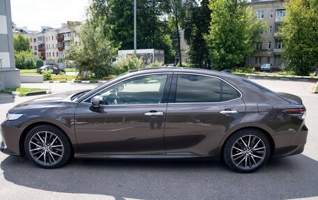 Toyota Camry, 2022 год, 5 600 000 рублей, 8 фотография