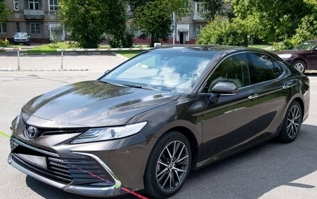 Toyota Camry, 2022 год, 5 600 000 рублей, 5 фотография