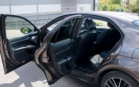 Toyota Camry, 2022 год, 5 600 000 рублей, 16 фотография