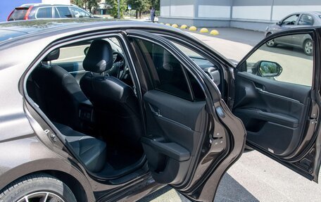 Toyota Camry, 2022 год, 5 600 000 рублей, 17 фотография