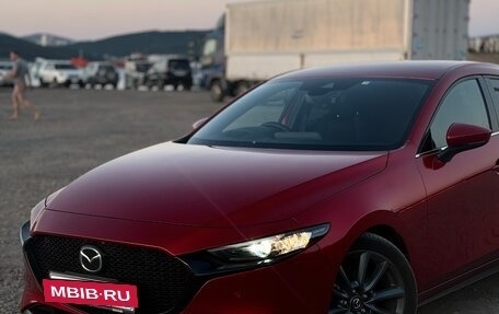 Mazda 3, 2021 год, 1 639 000 рублей, 4 фотография