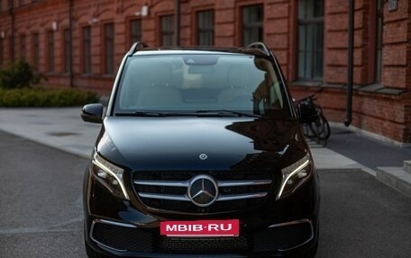 Mercedes-Benz V-Класс, 2020 год, 9 999 999 рублей, 19 фотография