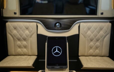 Mercedes-Benz V-Класс, 2020 год, 9 999 999 рублей, 25 фотография