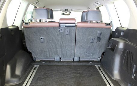 Toyota Land Cruiser Prado 150 рестайлинг 2, 2020 год, 6 900 000 рублей, 15 фотография