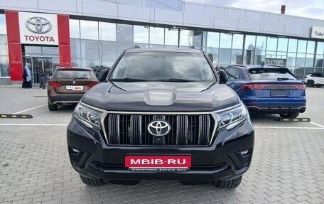 Toyota Land Cruiser Prado 150 рестайлинг 2, 2020 год, 6 900 000 рублей, 5 фотография