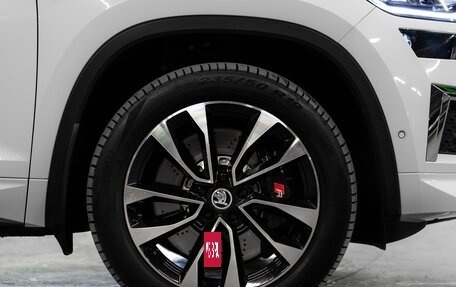 Skoda Kodiaq I, 2023 год, 4 350 000 рублей, 9 фотография