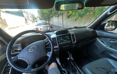 Toyota Land Cruiser Prado 120 рестайлинг, 2005 год, 1 900 000 рублей, 3 фотография
