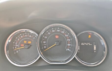 Renault Logan II, 2021 год, 1 000 000 рублей, 7 фотография