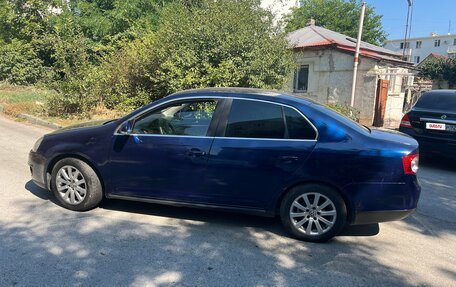 Volkswagen Jetta VI, 2007 год, 650 000 рублей, 2 фотография