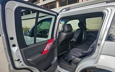 Nissan Pathfinder, 2006 год, 1 100 000 рублей, 14 фотография
