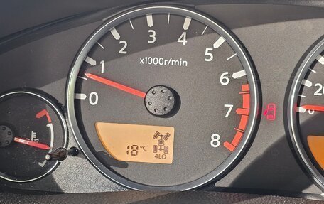 Nissan Pathfinder, 2006 год, 1 100 000 рублей, 31 фотография