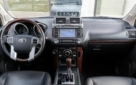 Toyota Land Cruiser Prado 150 рестайлинг 2, 2013 год, 2 958 600 рублей, 7 фотография