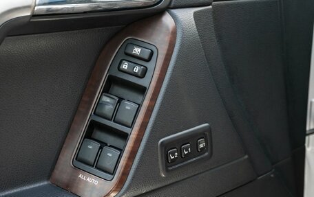 Toyota Land Cruiser Prado 150 рестайлинг 2, 2013 год, 2 958 600 рублей, 11 фотография