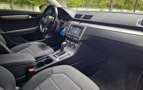 Volkswagen Passat B7, 2012 год, 1 099 500 рублей, 12 фотография