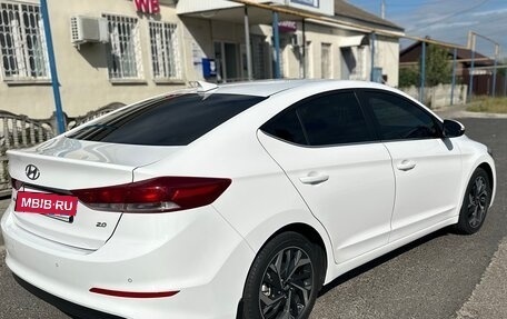Hyundai Elantra VI рестайлинг, 2018 год, 1 750 000 рублей, 6 фотография