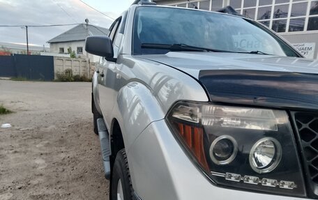 Nissan Navara (Frontier), 2007 год, 920 000 рублей, 10 фотография