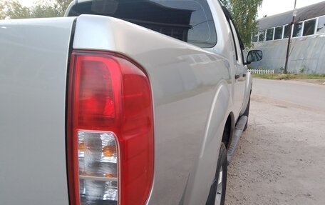 Nissan Navara (Frontier), 2007 год, 920 000 рублей, 8 фотография