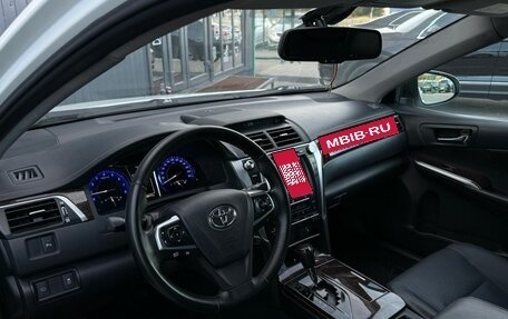 Toyota Camry, 2015 год, 2 150 000 рублей, 10 фотография