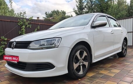Volkswagen Jetta VI, 2012 год, 1 300 000 рублей, 14 фотография