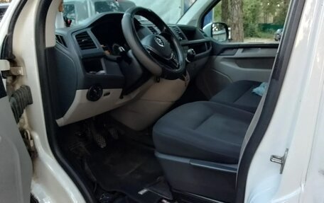 Volkswagen Caravelle T6 рестайлинг, 2018 год, 2 510 000 рублей, 12 фотография
