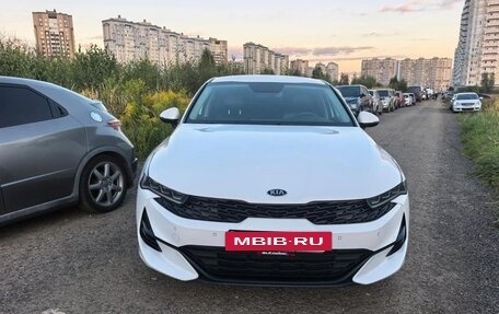 KIA K5, 2021 год, 1 970 000 рублей, 2 фотография