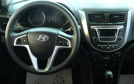 Hyundai Solaris II рестайлинг, 2015 год, 989 000 рублей, 10 фотография