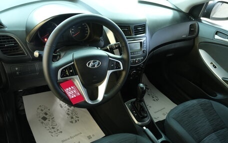 Hyundai Solaris II рестайлинг, 2015 год, 989 000 рублей, 9 фотография
