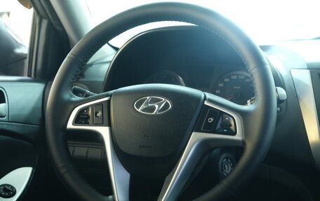 Hyundai Solaris II рестайлинг, 2015 год, 989 000 рублей, 11 фотография