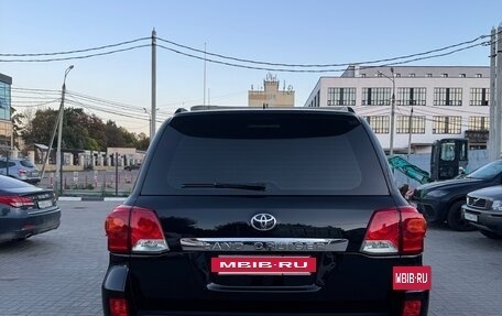 Toyota Land Cruiser 200, 2014 год, 3 440 000 рублей, 3 фотография