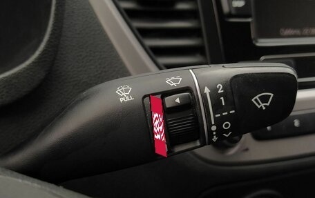 Hyundai Solaris II рестайлинг, 2018 год, 1 260 000 рублей, 10 фотография