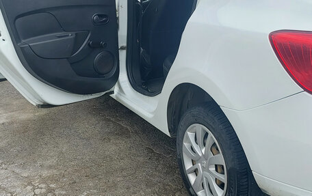 Renault Logan II, 2019 год, 700 000 рублей, 8 фотография