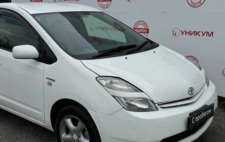 Toyota Prius, 2010 год, 699 000 рублей, 9 фотография