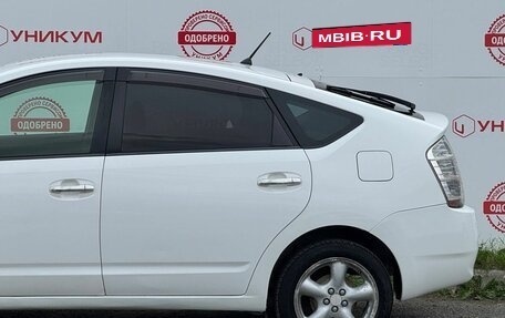 Toyota Prius, 2010 год, 699 000 рублей, 14 фотография