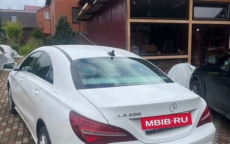 Mercedes-Benz CLA, 2018 год, 1 800 000 рублей, 2 фотография