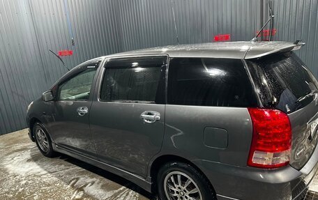 Toyota Wish II, 2003 год, 650 000 рублей, 5 фотография