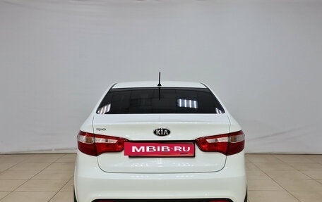 KIA Rio III рестайлинг, 2014 год, 910 000 рублей, 6 фотография
