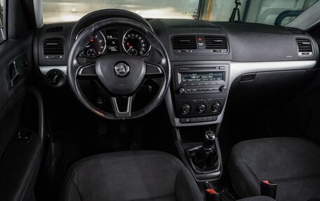 Skoda Yeti I рестайлинг, 2014 год, 949 000 рублей, 5 фотография