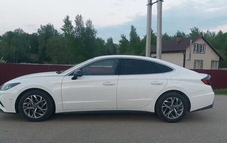 Hyundai Sonata VIII, 2022 год, 2 200 000 рублей, 4 фотография