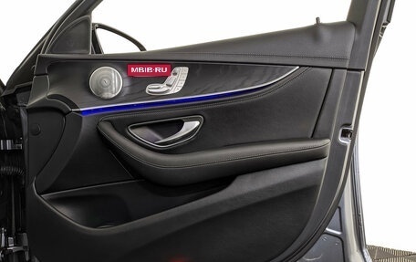 Mercedes-Benz E-Класс, 2021 год, 4 590 000 рублей, 25 фотография