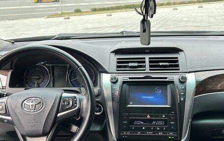 Toyota Camry, 2015 год, 1 620 000 рублей, 10 фотография