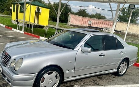 Mercedes-Benz E-Класс, 1998 год, 630 000 рублей, 3 фотография