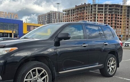 Toyota Highlander III, 2012 год, 1 900 000 рублей, 4 фотография