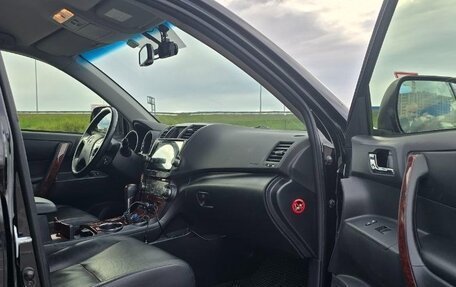 Toyota Highlander III, 2012 год, 1 900 000 рублей, 7 фотография