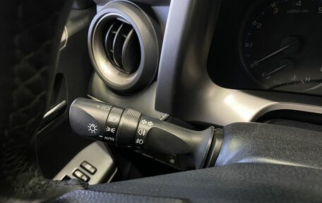 Toyota RAV4, 2019 год, 2 799 900 рублей, 19 фотография