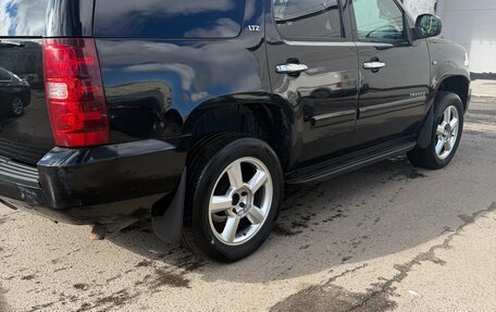 Chevrolet Tahoe III, 2008 год, 1 600 000 рублей, 10 фотография