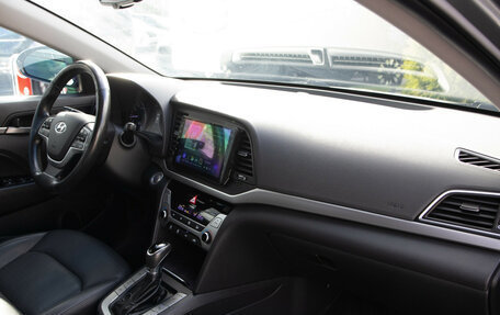 Hyundai Elantra VI рестайлинг, 2016 год, 1 568 000 рублей, 7 фотография