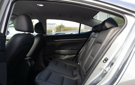 Hyundai Elantra VI рестайлинг, 2016 год, 1 568 000 рублей, 8 фотография
