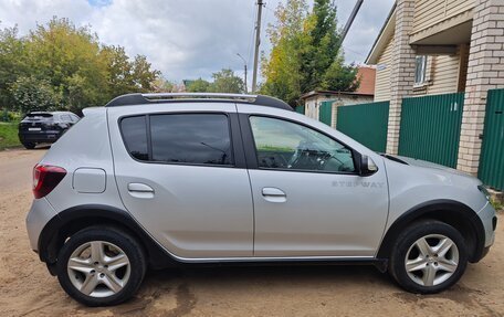 Renault Sandero II рестайлинг, 2018 год, 1 200 000 рублей, 4 фотография