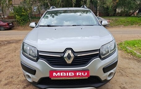 Renault Sandero II рестайлинг, 2018 год, 1 200 000 рублей, 2 фотография