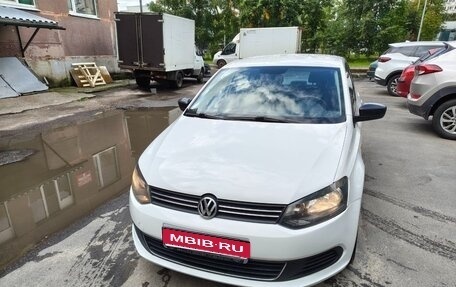 Volkswagen Polo VI (EU Market), 2013 год, 490 000 рублей, 1 фотография